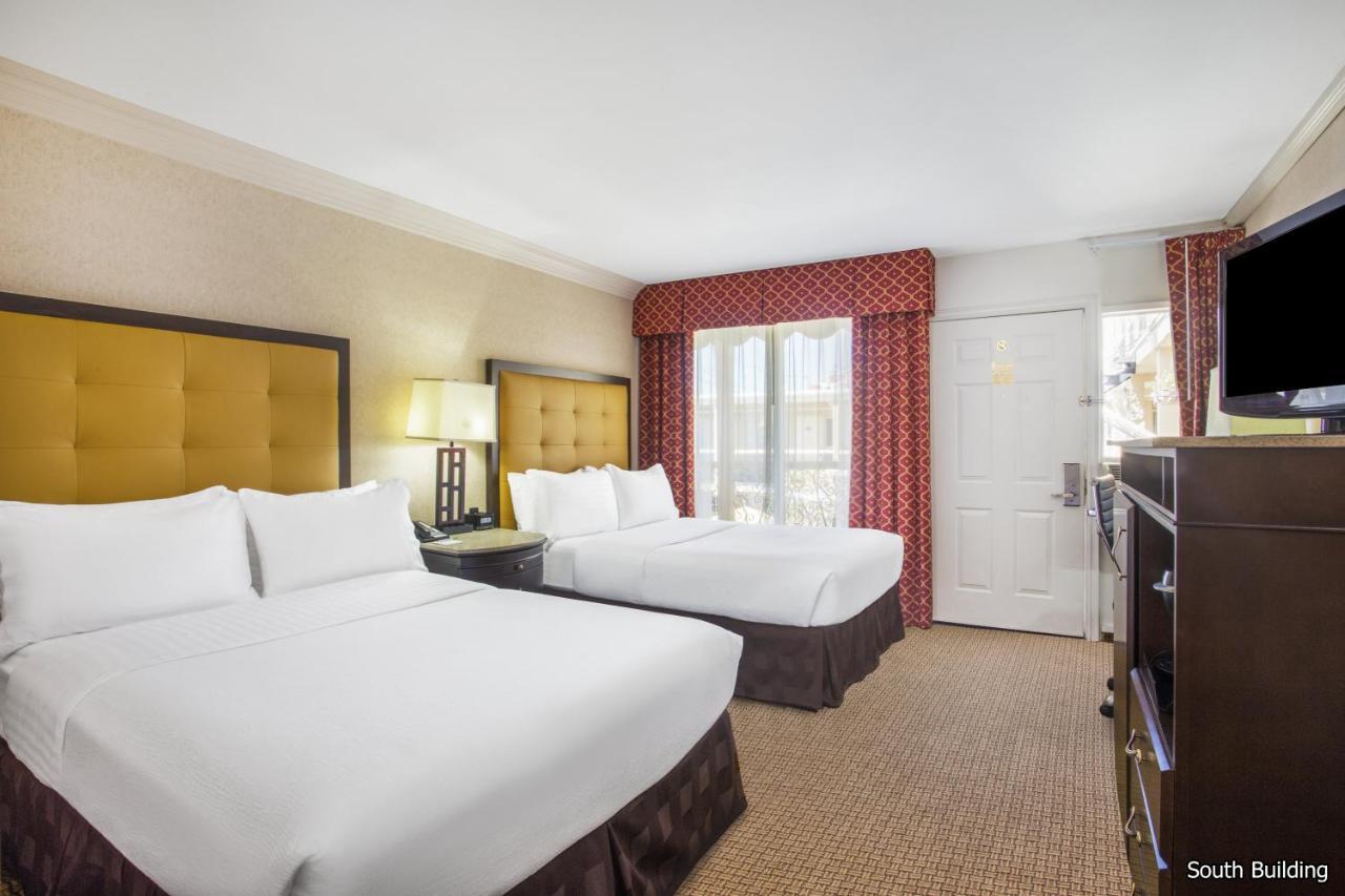 Standard 2 Full Beds Room [South Building],1341836714:JPEG