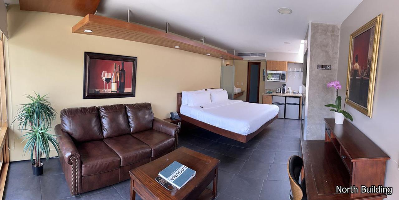 Deluxe King Room Futon [North Building]