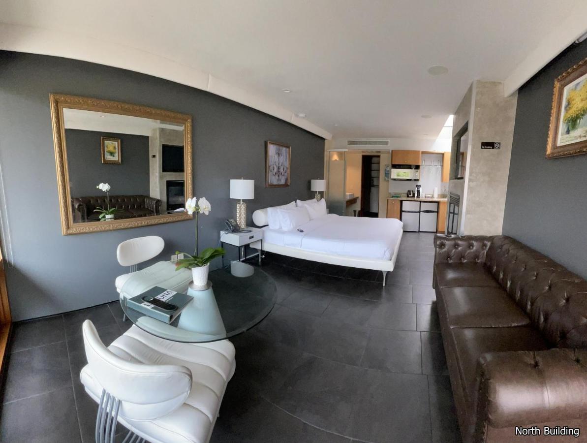Deluxe King Room [North Building]
