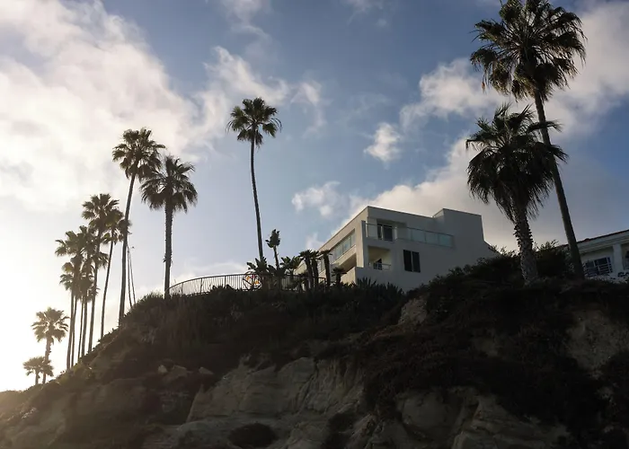 Laguna Beach HotelsCasa Loma Beach